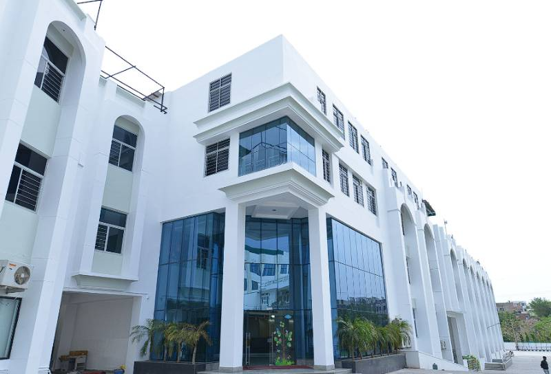 Warren Academy School 2