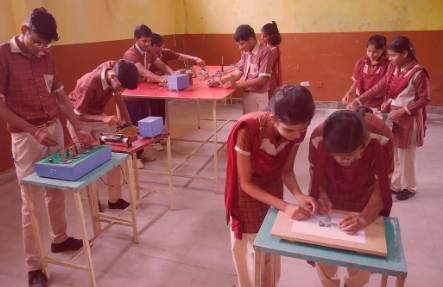 Ravindra International School 4