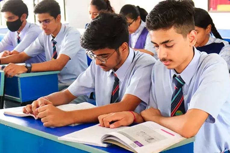 B R Birla Public School 5