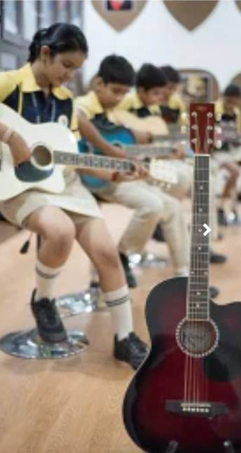 Lucky International School 5