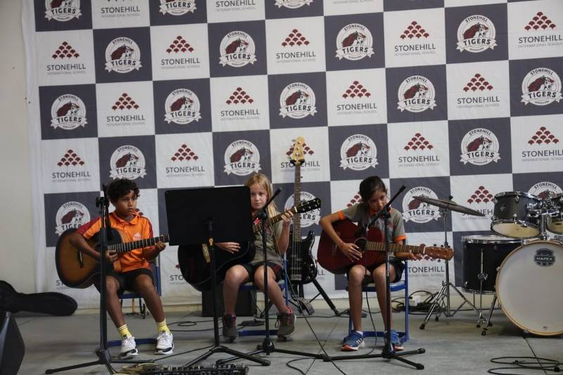 Stonehill International School 16