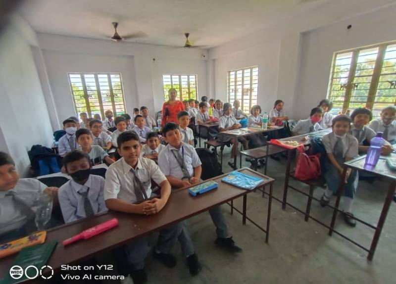Pearl Rosary High School campus 4