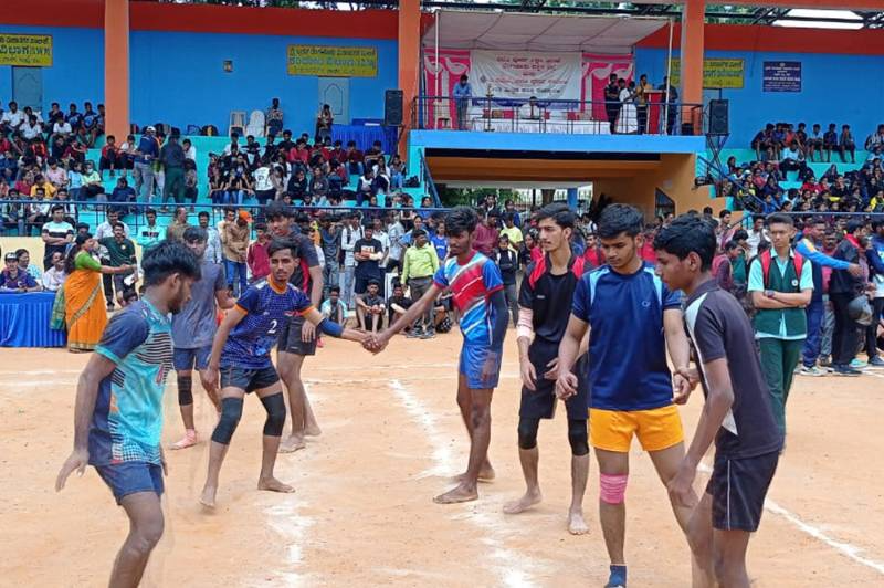 SRN Adarsh PU College campus 5