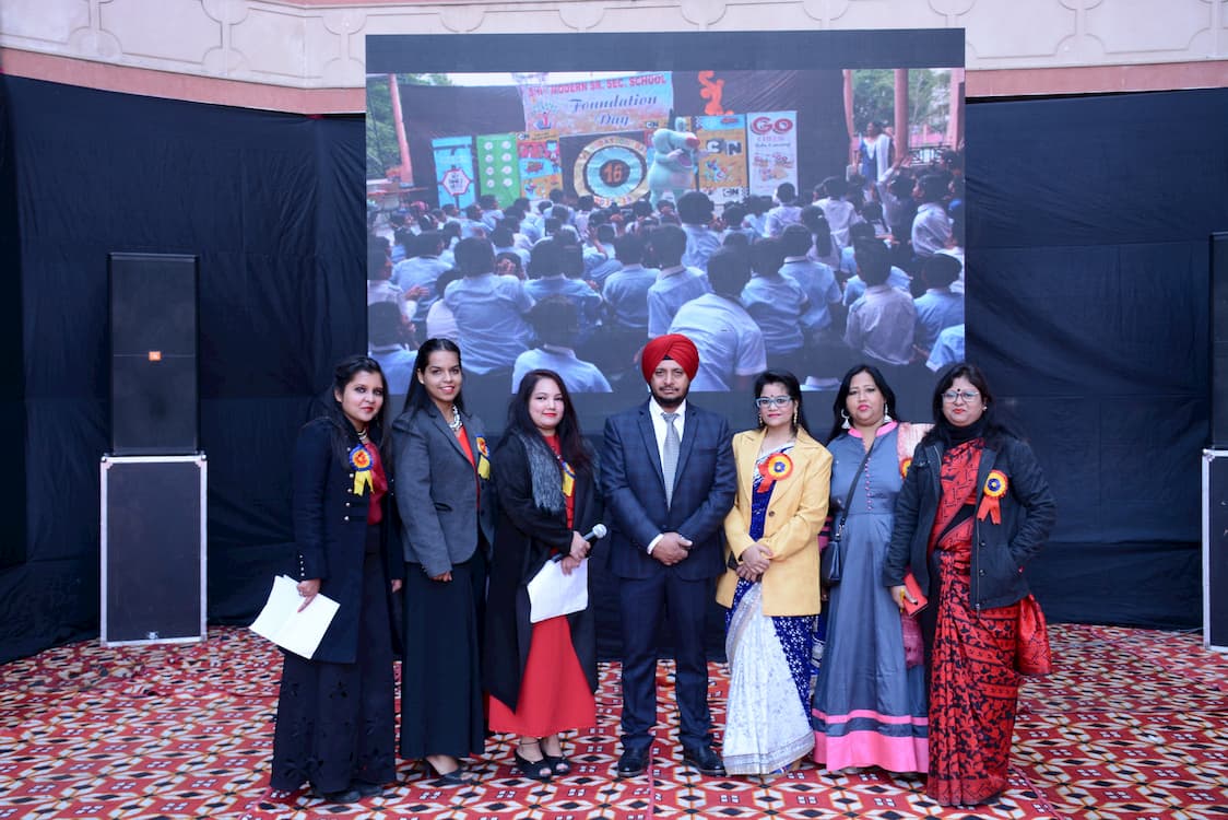 Shiv Modern Sr. Sec. School 3