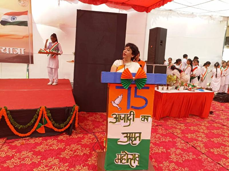 Shri Sanatan Dharam Saraswati Bal Mandir Sr Sec School 11