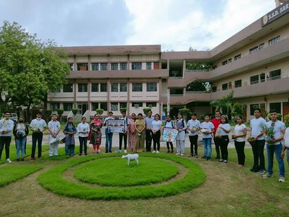 Shri Sanatan Dharam Saraswati Bal Mandir Sr Sec School 8