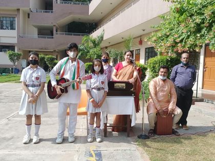 Shri Sanatan Dharam Saraswati Bal Mandir Sr Sec School 7