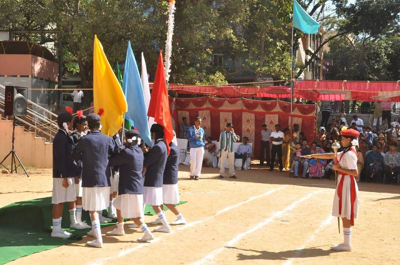 Sves English High School campus 5