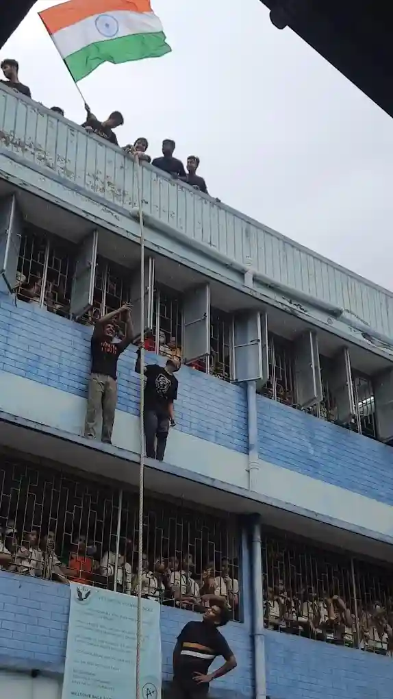 The Central Modern School 5